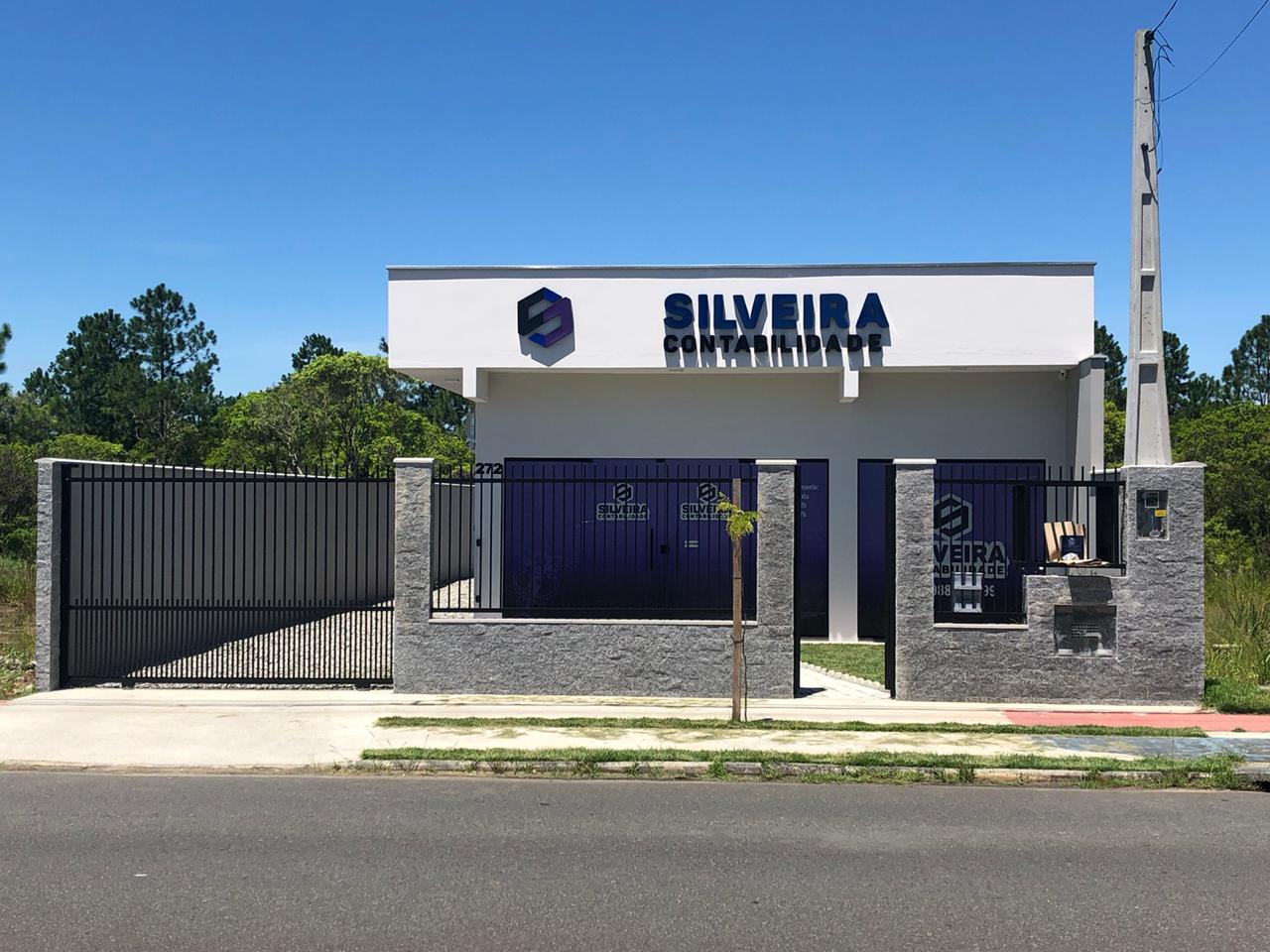 Fachada moderna da Silveira Contabilidade